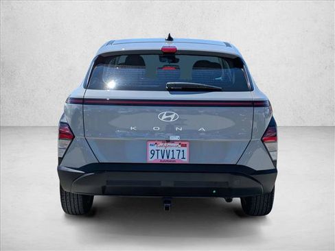 Certified 2025 Hyundai Kona SE FWD image 7