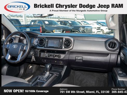 Used 2017 Toyota Tacoma SR5 w/ Tow Package image 18