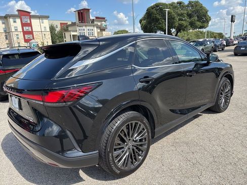 Used 2025 Lexus RX 350 AWD w/ Convenience Package image 5