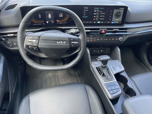 Used 2026 Kia Sportage EX w/ EX Panorama Roof Package FWD image 4