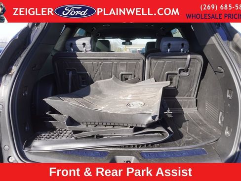 Used 2023 Buick Enclave Essence w/ Sport Touring Edition image 12