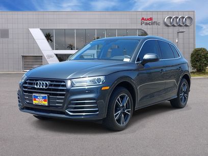 Used 2020 Audi Q5 e Premium w/ Convenience Package