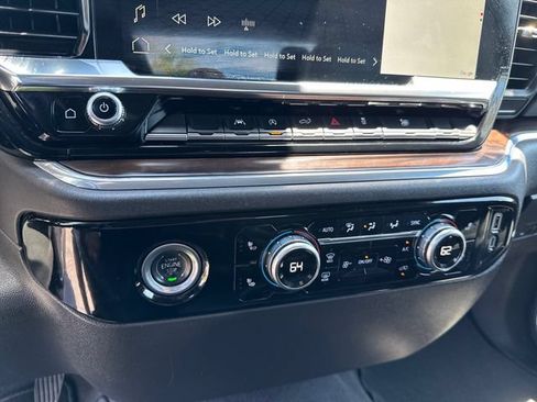 Certified 2024 GMC Sierra 1500 SLT AWD/4WD image 18