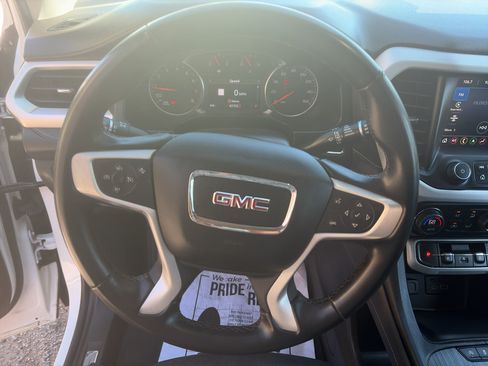 Used 2024 Chevrolet Trax LT FWD image 14