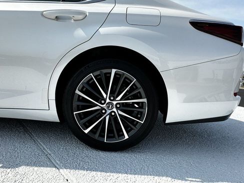 Used 2022 Lexus ES 350 w/ Premium Package FWD image 32