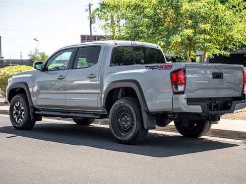 Used 2019 Toyota Tacoma TRD Off-Road AWD/4WD image 3