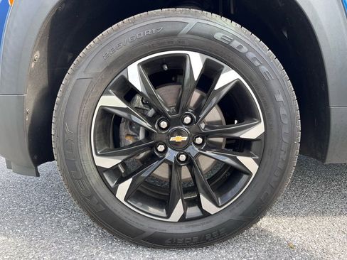 Used 2021 Chevrolet TrailBlazer LT w/ Sun and Liftgate Package image 21