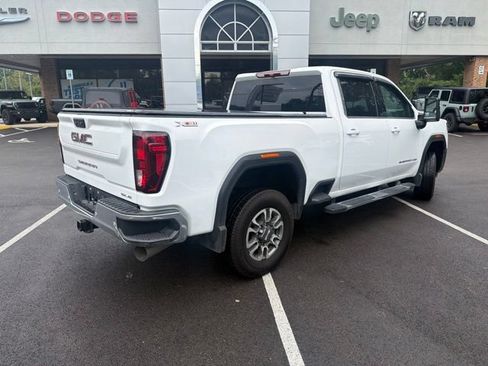 Used 2025 GMC Sierra 2500 SLE w/ SLE Value Package; AWD/4WD image 5