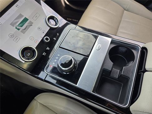 Used 2019 Land Rover Range Rover Velar S AWD/4WD image 19