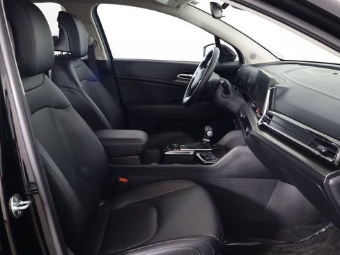 Used 2024 Kia Sportage EX FWD image 17
