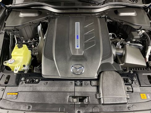 Used 2024 MAZDA CX-90 Plug-In Hybrid w/ Premium Pkg image 9