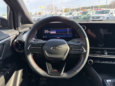 Used 2024 Chevrolet Equinox EV RS image 25