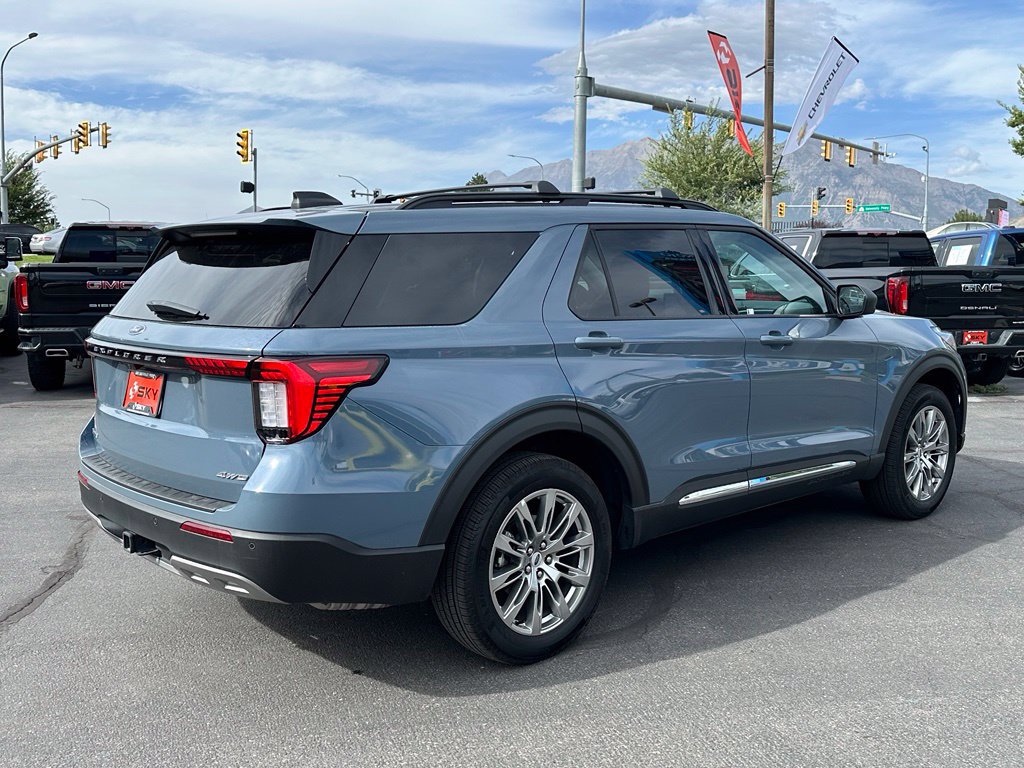 Used 2025 Ford Explorer Active w/ Active Comfort Package AWD/4WD image 10