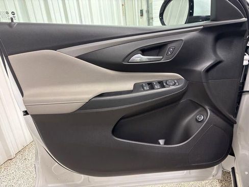 Used 2025 Buick Envista Avenir image 12