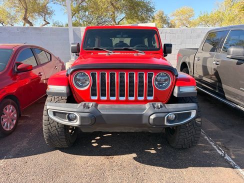 Used 2020 Jeep Wrangler Unlimited Sahara AWD/4WD image 3