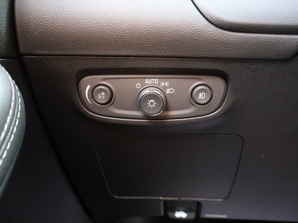 Used 2023 Buick Encore GX Select FWD image 29