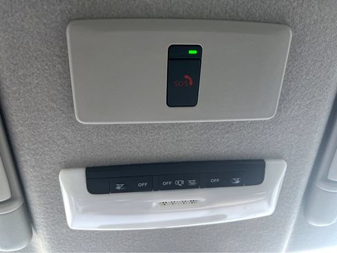Used 2024 Nissan Kicks SV FWD image 30