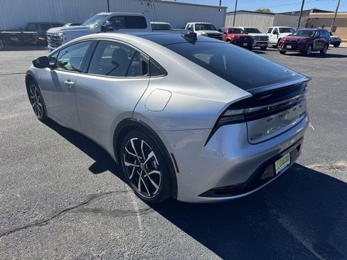 Used 2024 Toyota Prius Prime Premium image 5