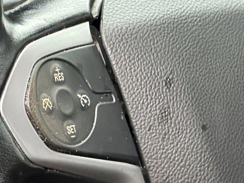 Used 2021 Chevrolet Colorado LT AWD/4WD image 20
