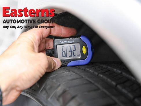 Used 2025 Dodge Durango GT RWD image 27
