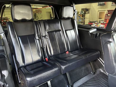 Used 2017 Ford Expedition EL Limited w/ Equipment Group 301A image 18