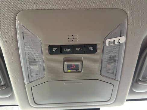 Used 2021 Toyota RAV4 XLE FWD image 21