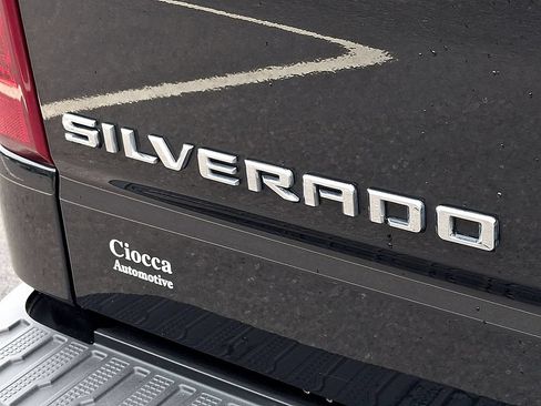 Used 2023 Chevrolet Silverado 1500 LT AWD/4WD image 30