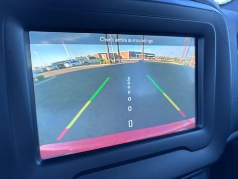 Used 2020 Jeep Renegade Sport image 29