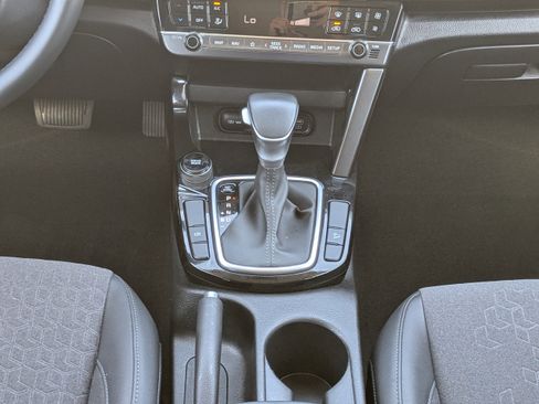 Used 2025 Kia Seltos S image 21
