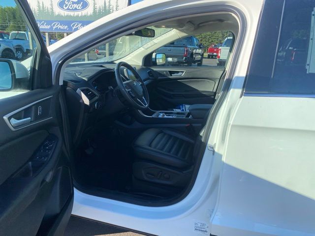 Used 2024 Ford Edge SEL w/ Convenience Package AWD/4WD image 9