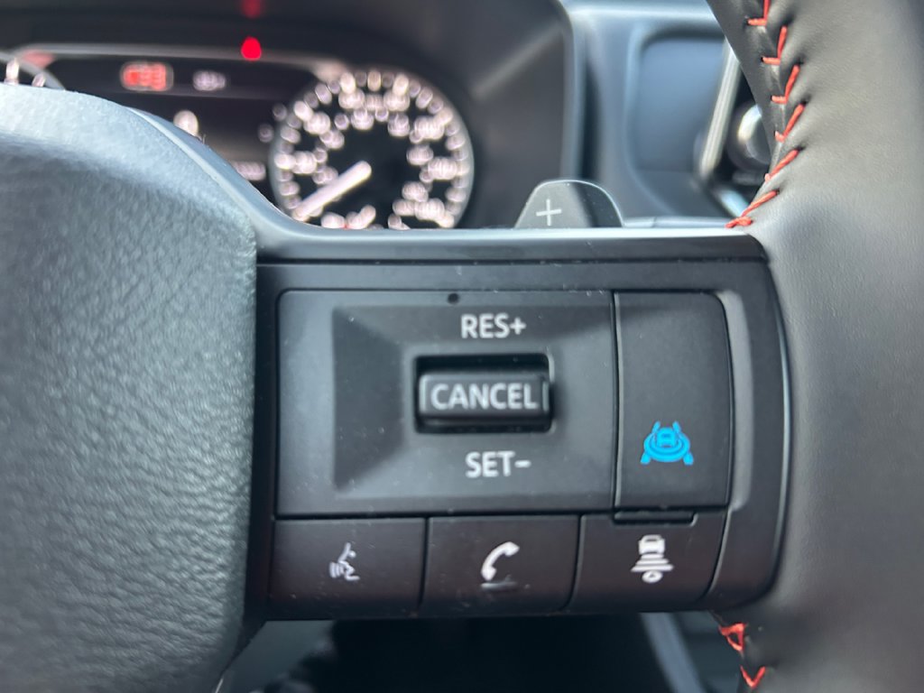 Used 2026 Nissan Rogue SV AWD/4WD image 37