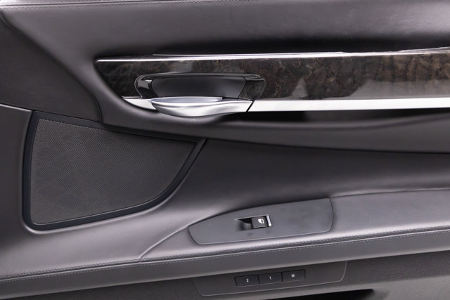 Used 2014 BMW 750i RWD image 59