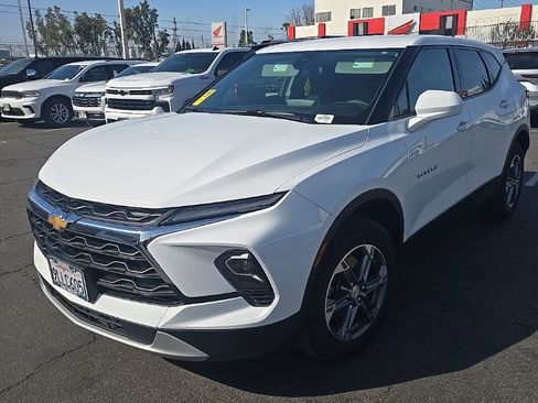 Used 2024 Chevrolet Blazer LT image 1