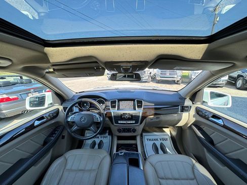 Used 2016 Mercedes-Benz GL 450 4MATIC w/ Premium I Package image 9