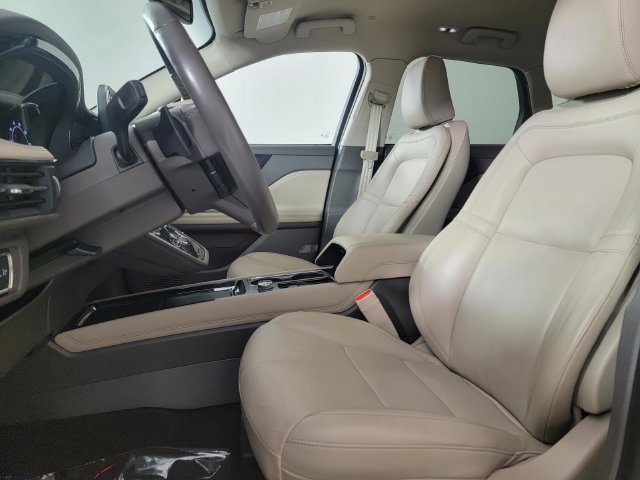 Used 2021 Lincoln Corsair AWD image 13