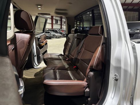 Used 2016 Chevrolet Silverado 2500 High Country w/ Duramax Plus Package image 18