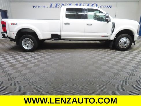 Used 2025 Ford F450 Platinum w/ Platinum Plus Package AWD/4WD image 2