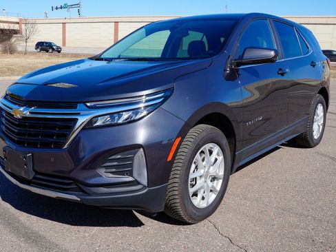 Used 2023 Chevrolet Equinox LT image 8