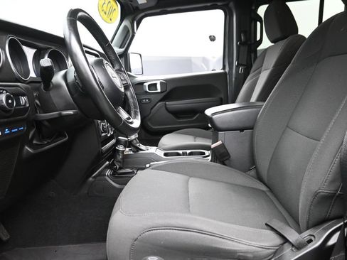 Used 2023 Jeep Wrangler Unlimited w/ Cold Weather Group AWD/4WD image 16