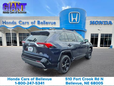 Used 2021 Toyota RAV4 XSE AWD/4WD image 5