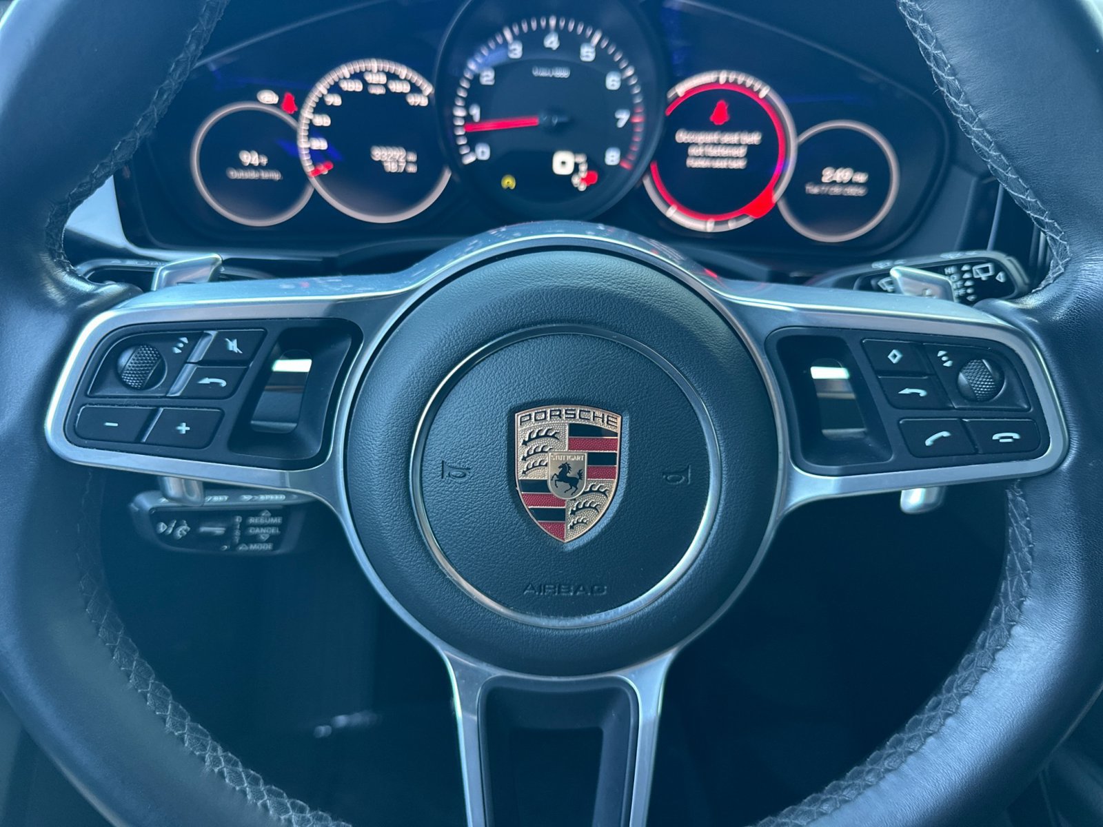 Used 2023 Porsche Cayenne AWD/4WD image 13