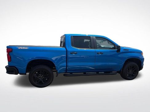 Used 2023 Chevrolet Silverado 1500 LT Trail Boss w/ Protection Package AWD/4WD image 7
