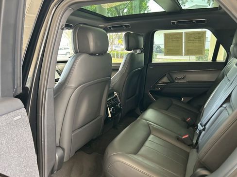 Used 2024 Land Rover Range Rover Sport Dynamic SE image 35