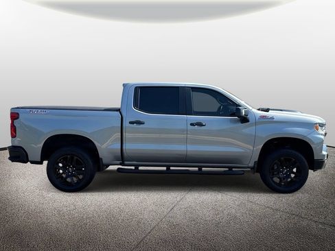 Used 2024 Chevrolet Silverado 1500 LT Trail Boss w/ LT Trail Boss Premium Package AWD/4WD image 4