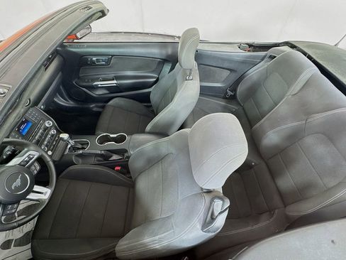 Used 2015 Ford Mustang Convertible w/ Equipment Group 051A image 24