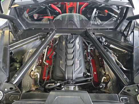 Used 2020 Chevrolet Corvette Stingray Premium Cpe w/ 3LT Preferred Equipment Group image 6