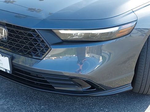 Used 2025 Honda Accord SE image 32