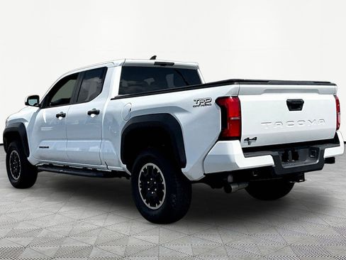 Used 2024 Toyota Tacoma TRD Off-Road AWD/4WD image 4