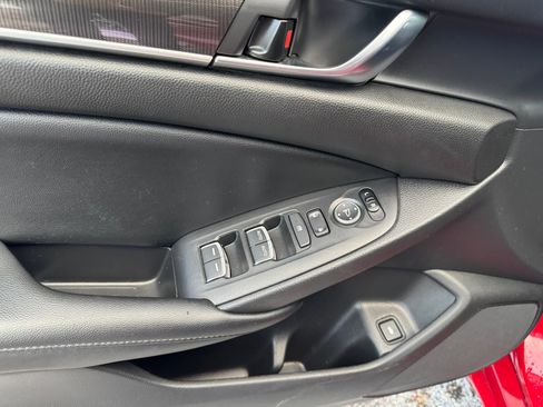 Used 2022 Honda Accord Sport image 22