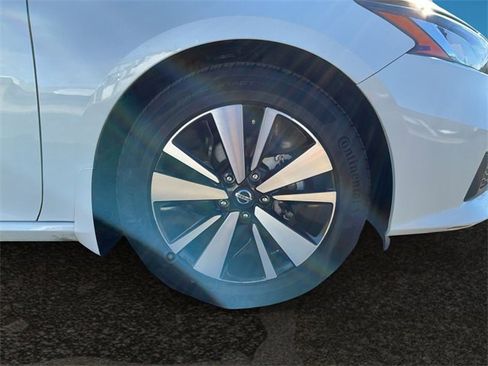 Used 2022 Nissan Altima 2.5 SV image 29
